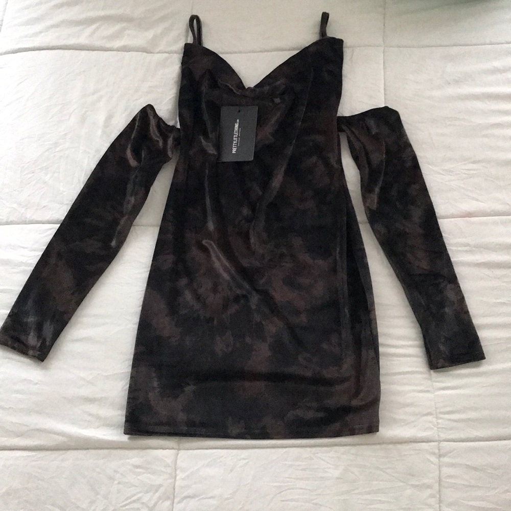 NWT Pretty Little Thing dress